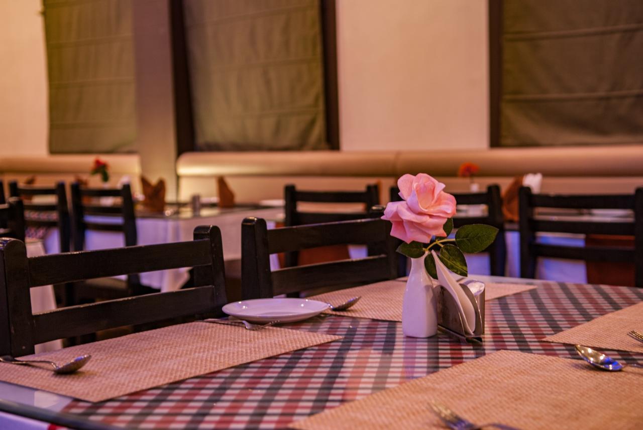 Hotel Jyoti Forbesganj Bagian luar foto