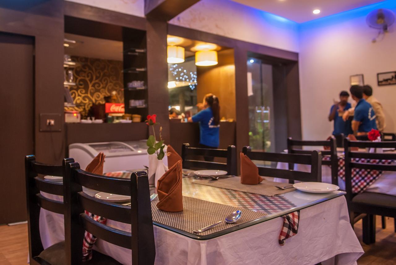 Hotel Jyoti Forbesganj Bagian luar foto