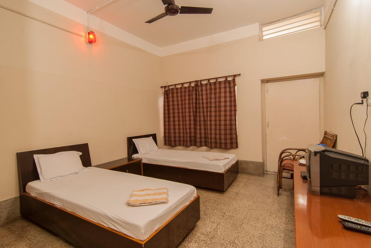 Hotel Jyoti Forbesganj Bagian luar foto